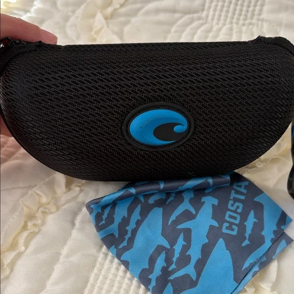 LIKE NEW! Costa xOcearch Rinconcito Polarized Sunglasses with case and cloth - Picture 7 of 9